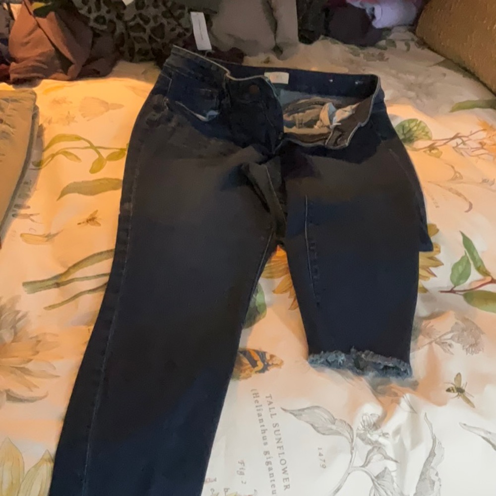 Loft curvy skinny frayed hem ankle jeans size 10